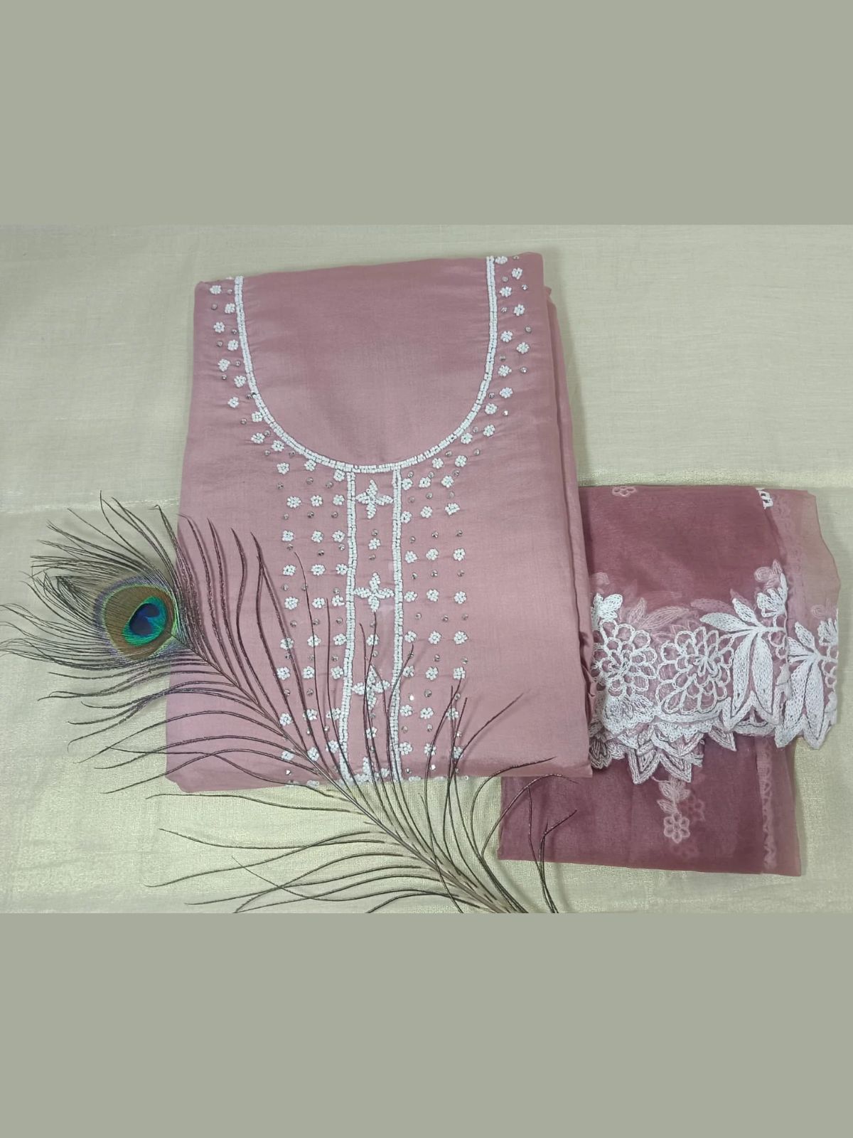 Prinithha Boutique Chudi Material (6) Prinithha Boutique Chudi Material - Image 1